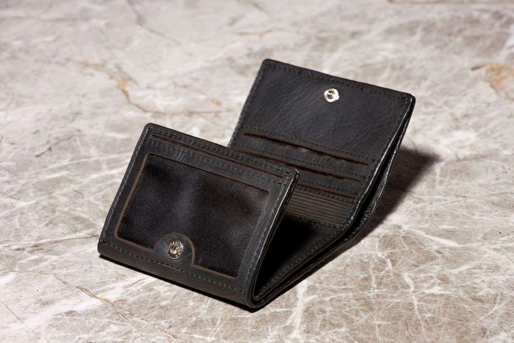 Genuine Leather Wallet Astin Trifold Black 5